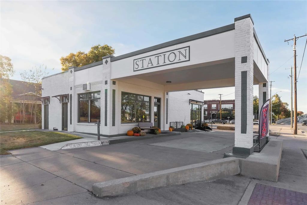 1017 Austin Avenue, Brownwood