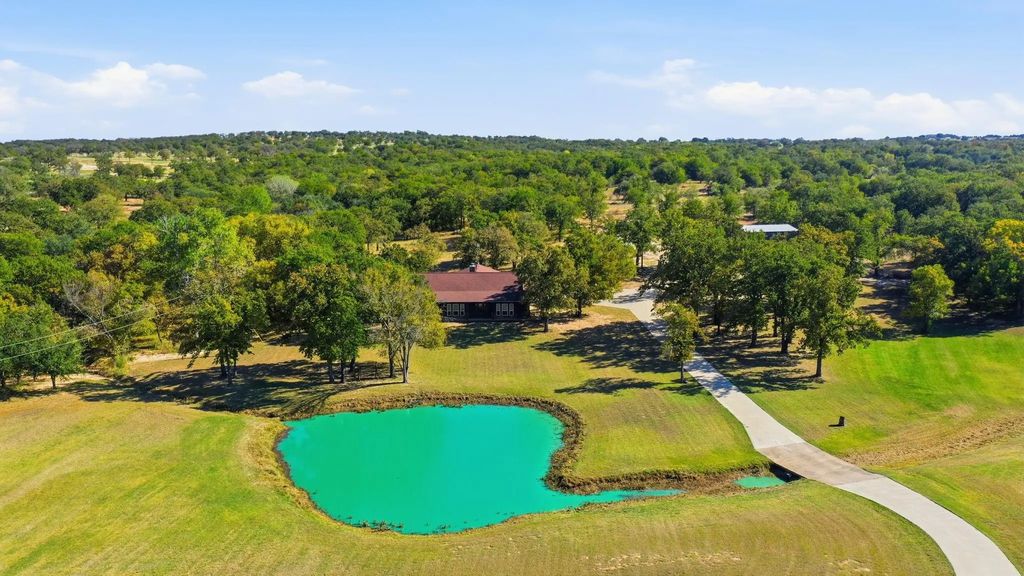 160 Falcon Drive, Weatherford