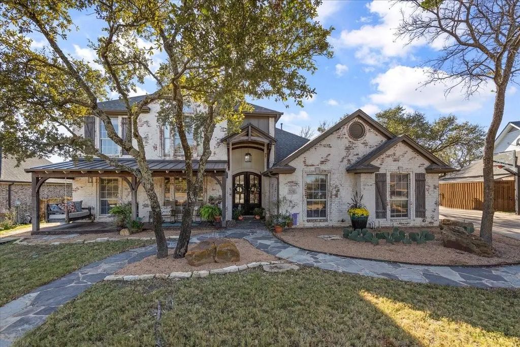 326 Sanchez Court, Aledo