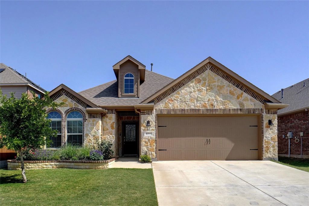 10809 Cobalt Drive, Aubrey