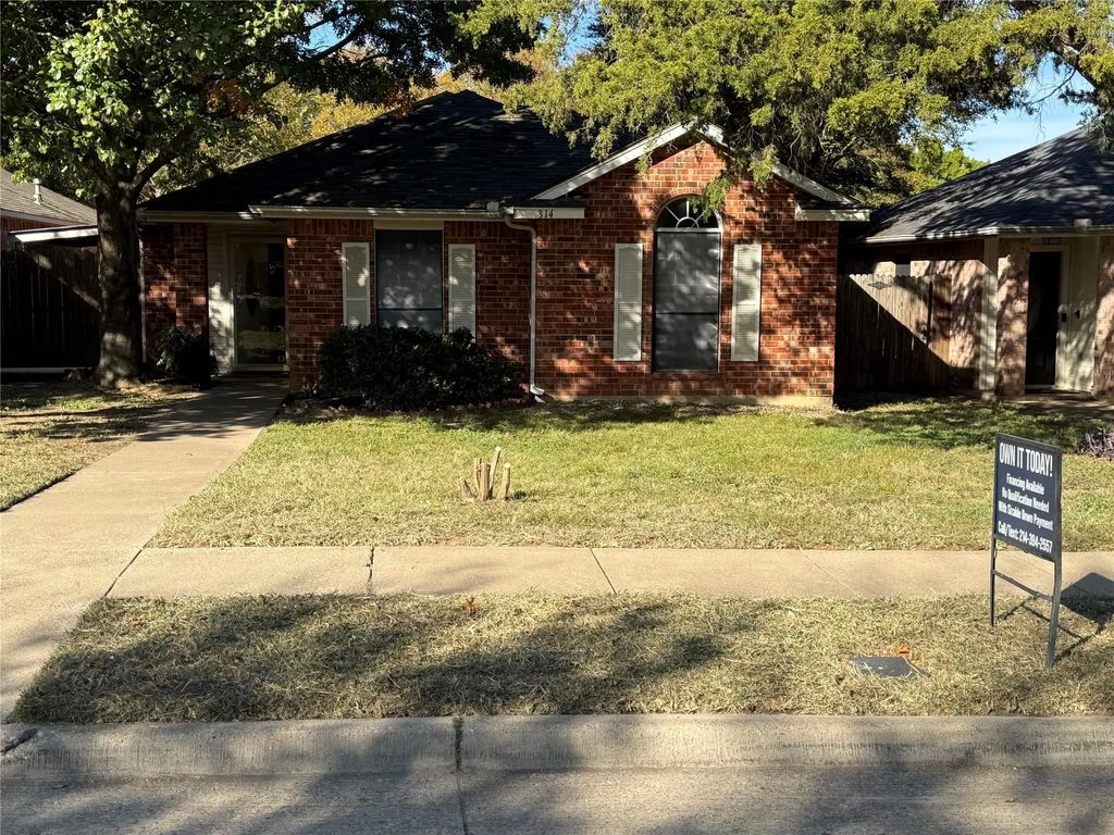 314 Bryant Lane, Cedar Hill