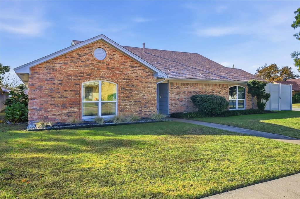 3700 Westminster Place, Carrollton