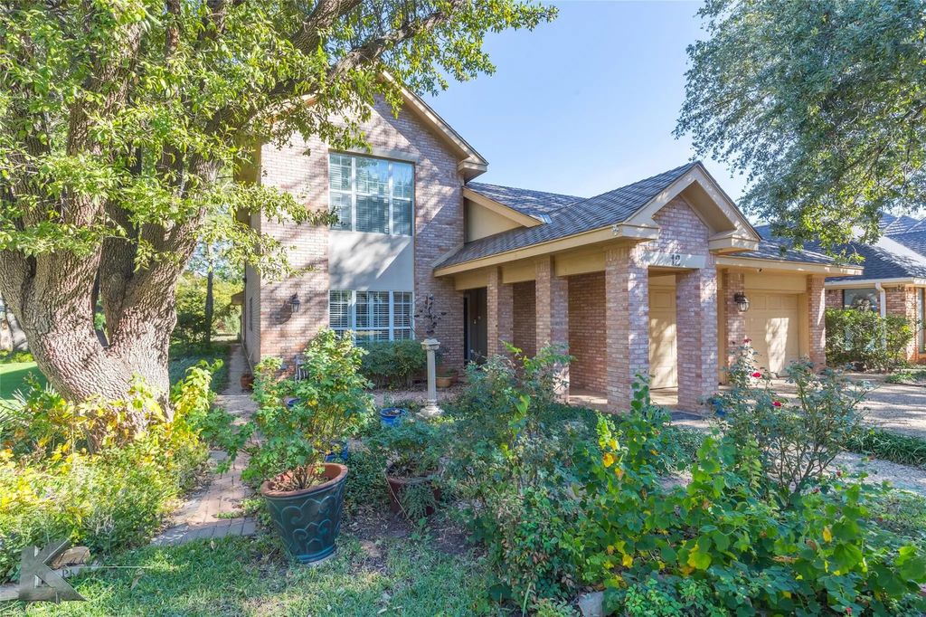12 Lytle Place Drive, Abilene