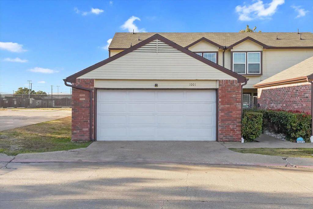 1001 Weston Drive, Garland