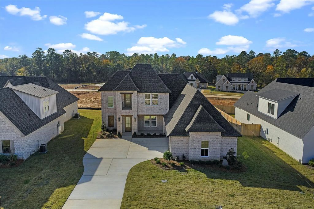 393 Newburn Lane, Shreveport