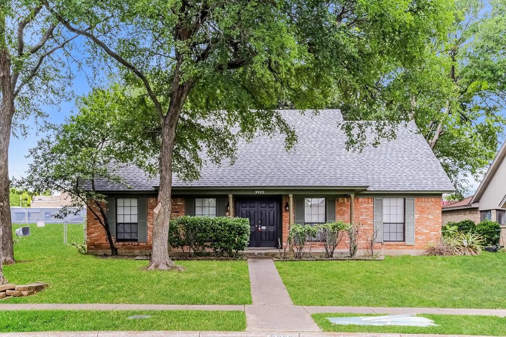 3923 Treeline Drive, Dallas