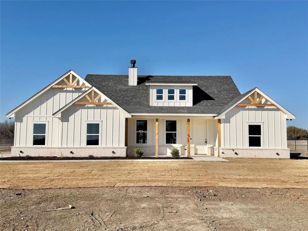 1009 Sabrina Court, Weatherford