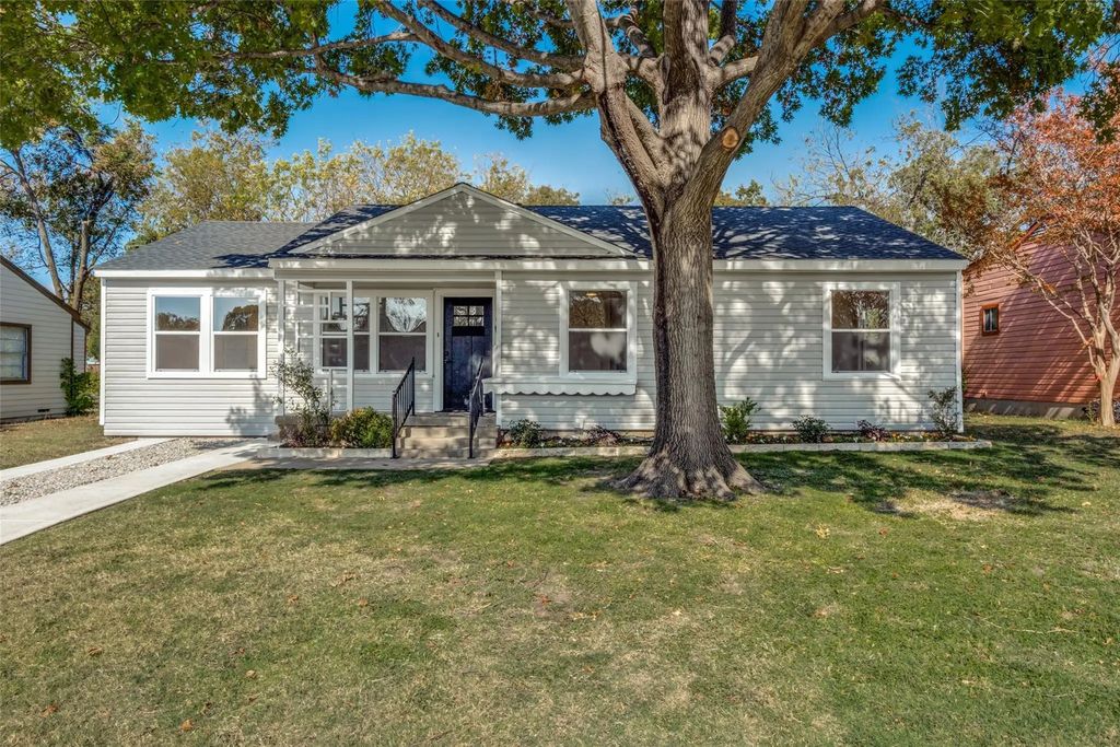 2411 Glengariff Drive, Dallas