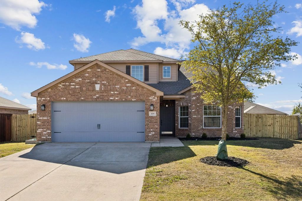 309 Meadow Lark Lane, Anna