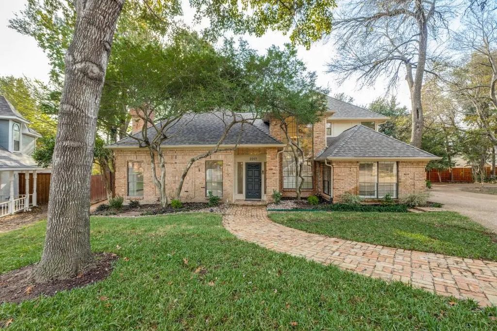 2207 Augusta, McKinney