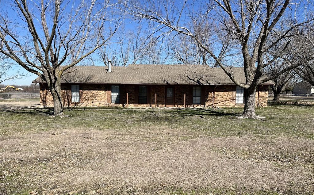 9267 County Road 865, Princeton