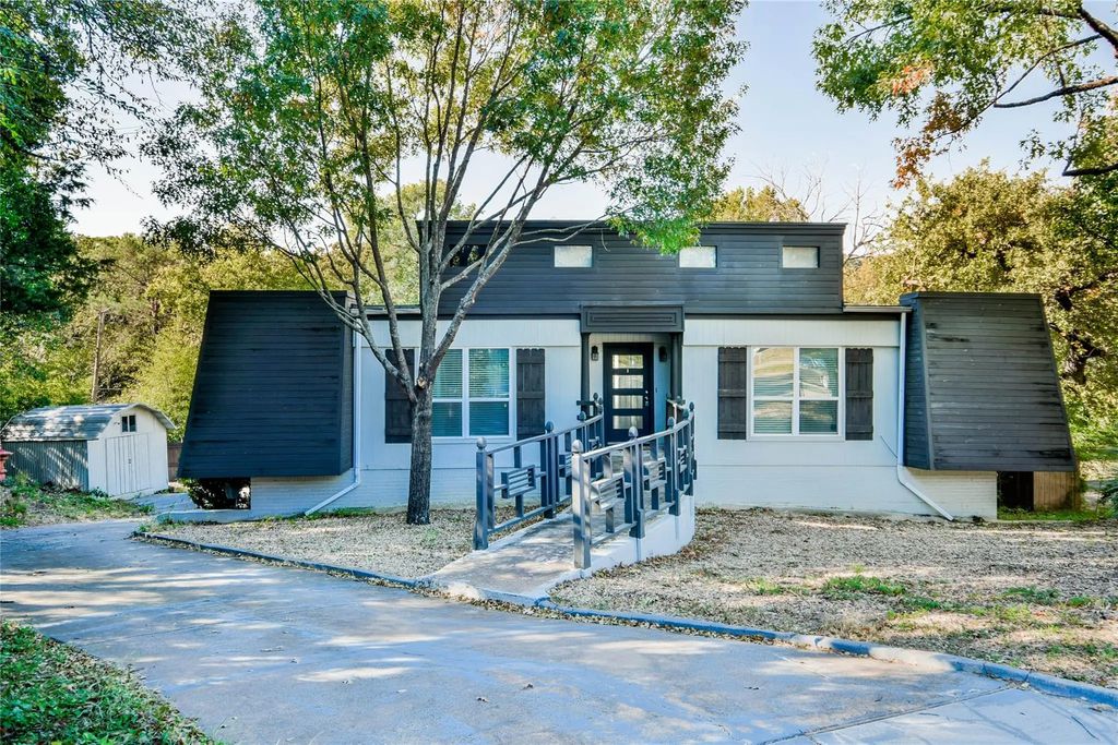 1722 Northbrook Court, Arlington