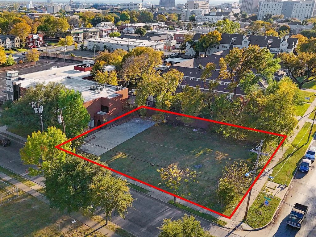 4422 Swiss Avenue, Dallas