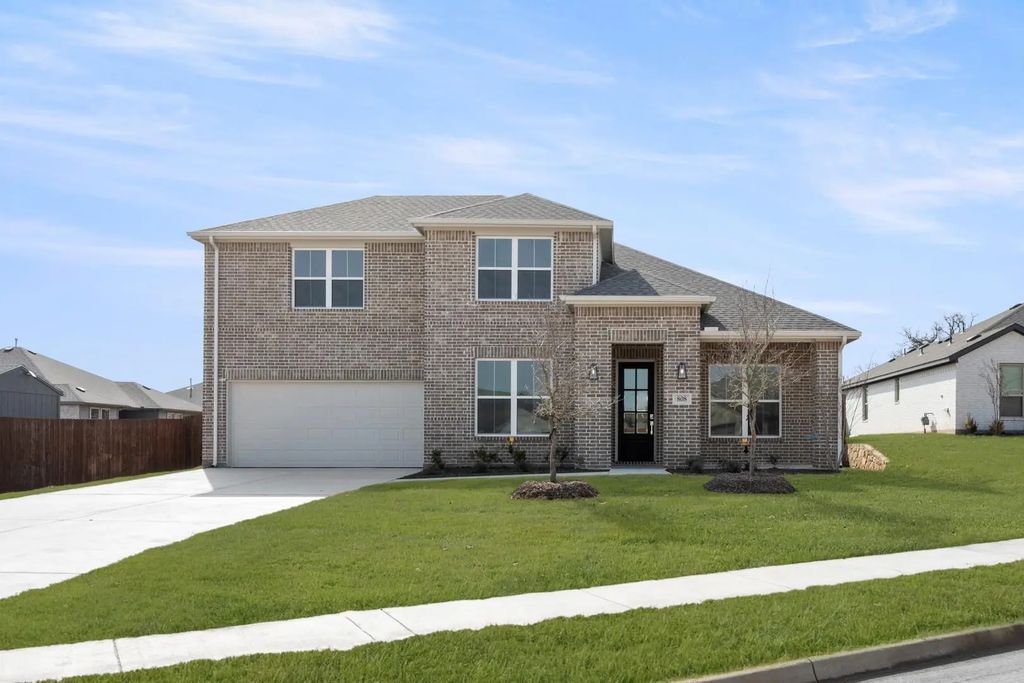 808 Stone Eagle Drive, Azle