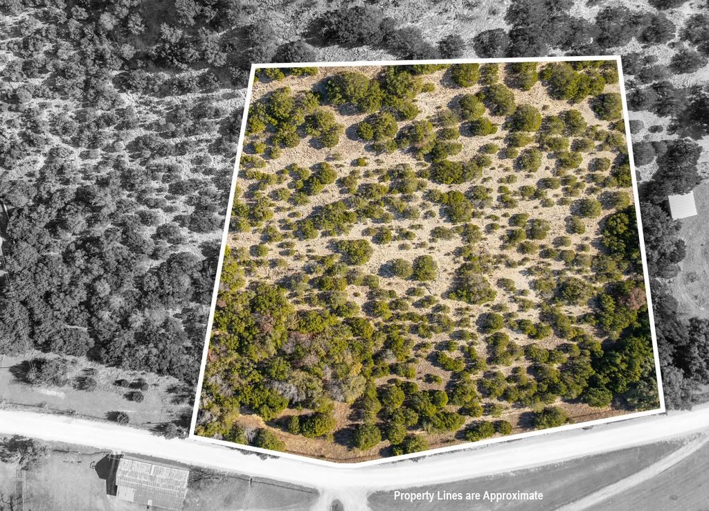 251 Private Road 2120, Meridian