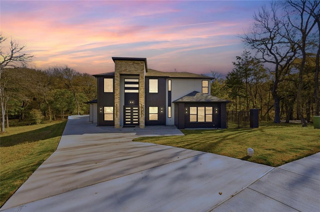 2303 Timber Creek Court, Cedar Hill