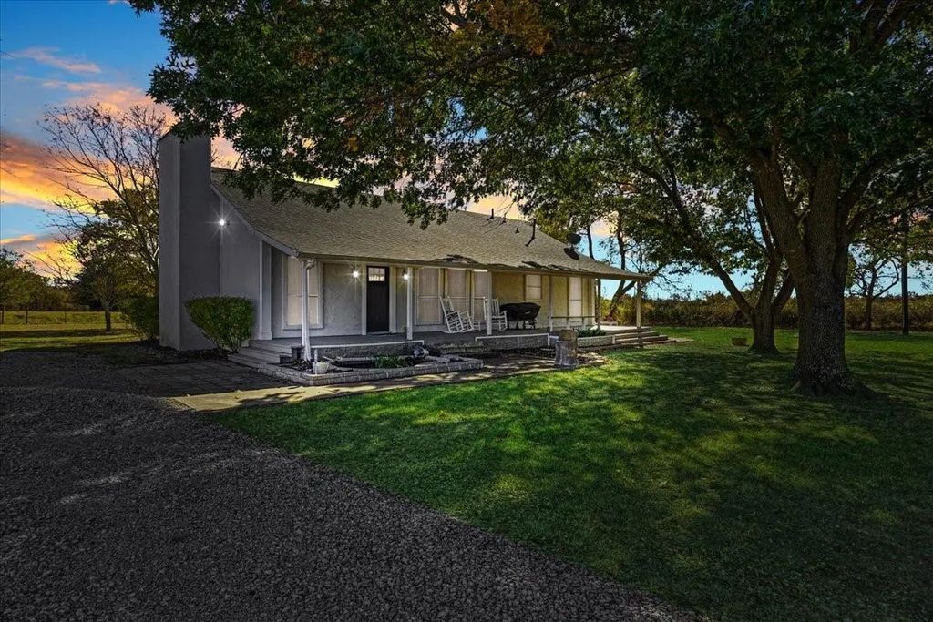 10602 Whiterock Trail, Anna