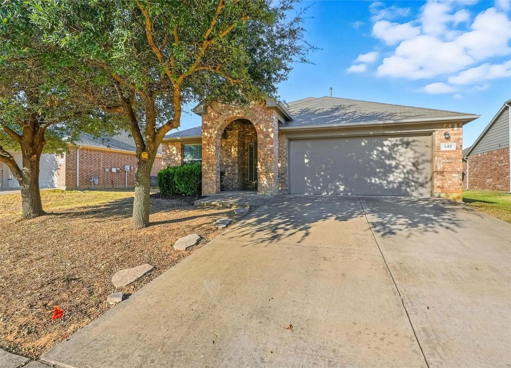 640 Swift Current Drive, Crowley