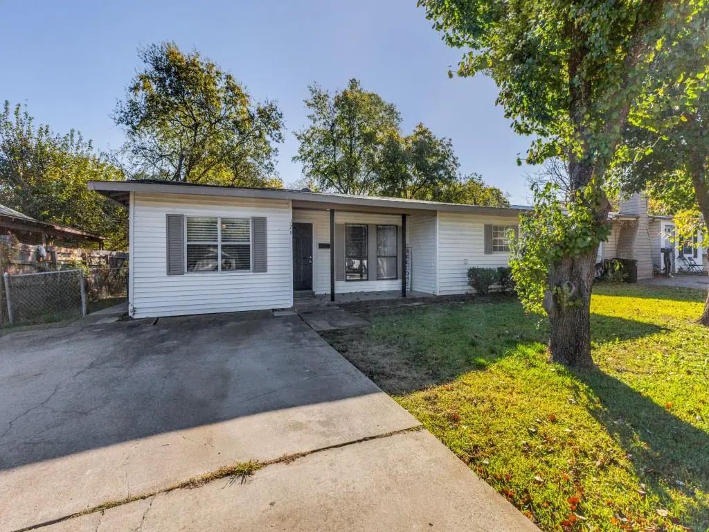 126 Fielding Drive, Mesquite