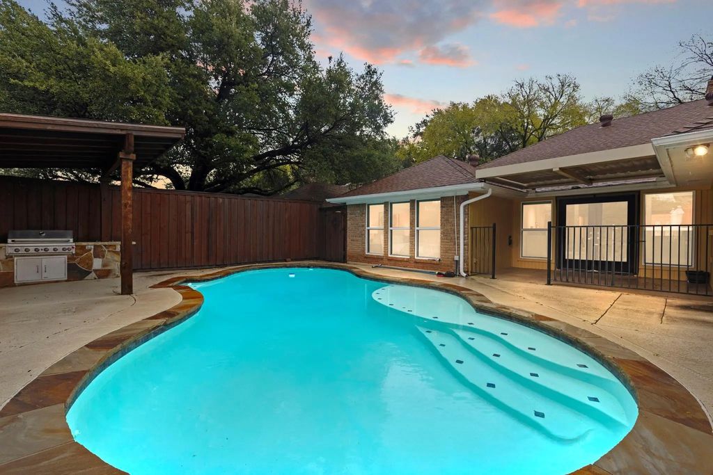 16707 Rustic Meadows Drive, Dallas
