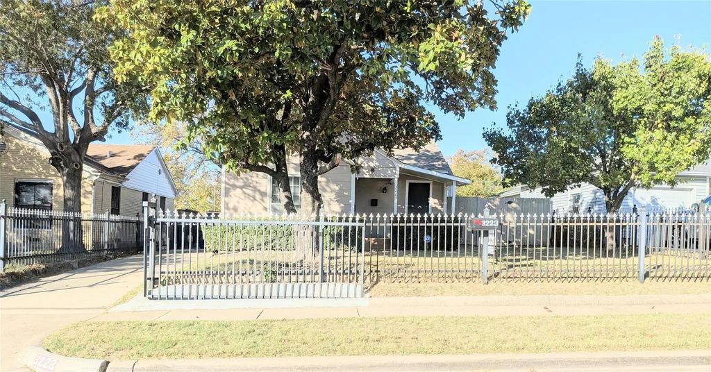 3223 Aster Street, Dallas