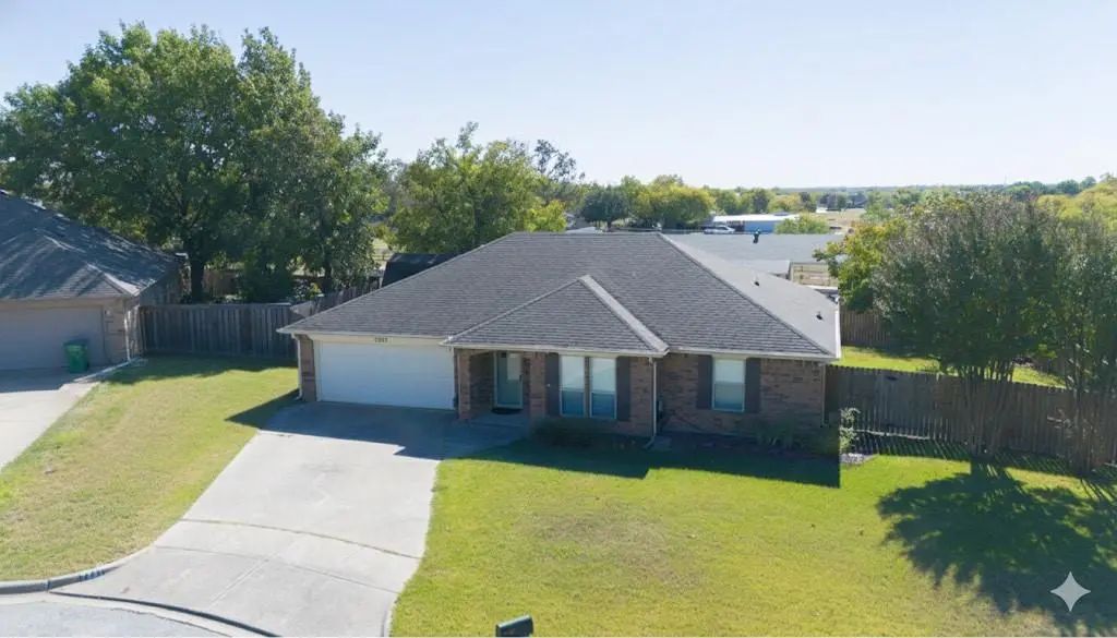 7205 Windcrest Court E, North Richland Hills