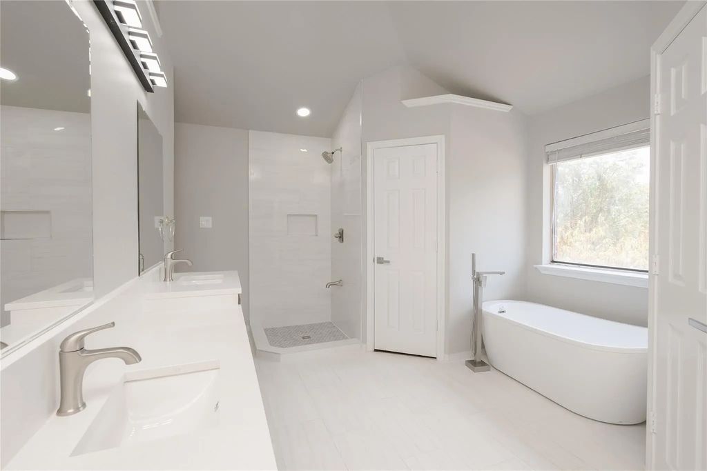 532 Lake Forest Drive, Coppell