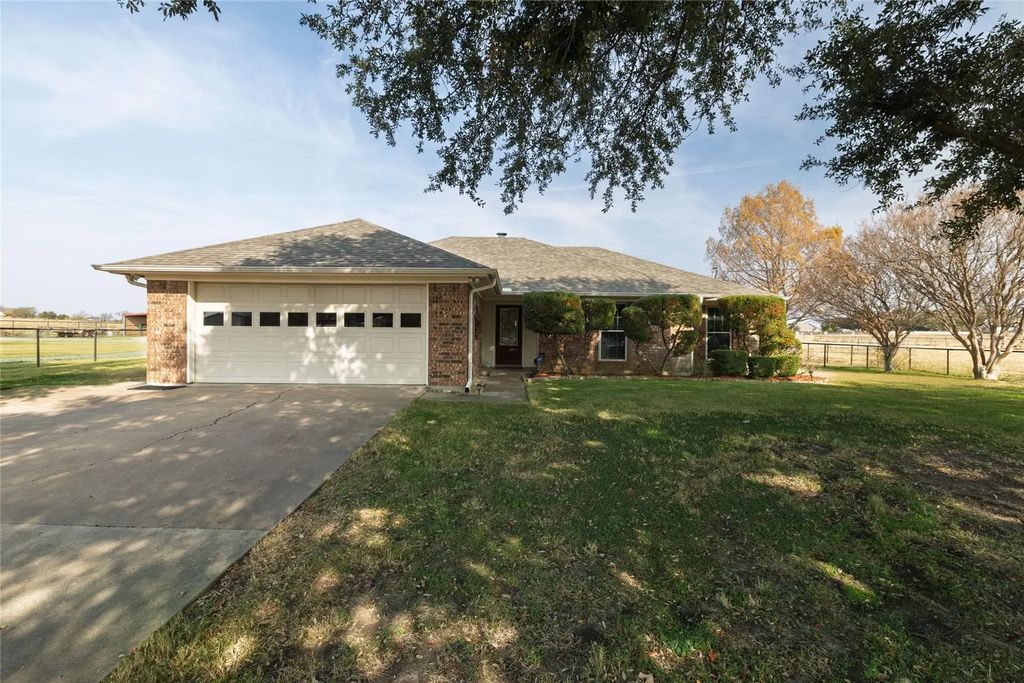 104 Old Rock Road, Aledo