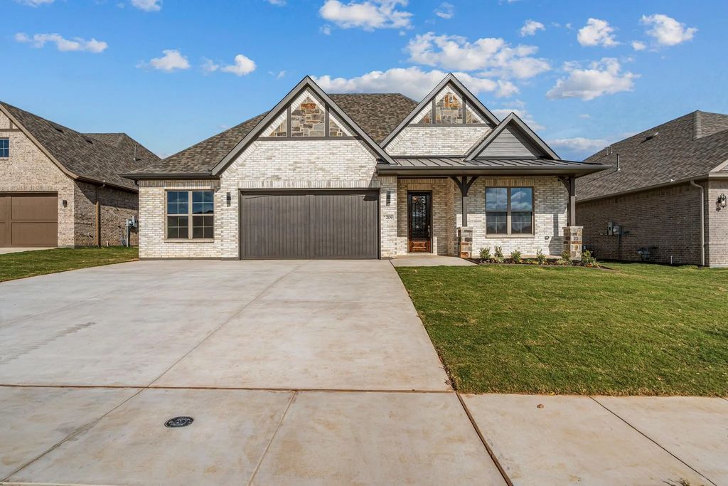 209 Cresta Circle, Keller