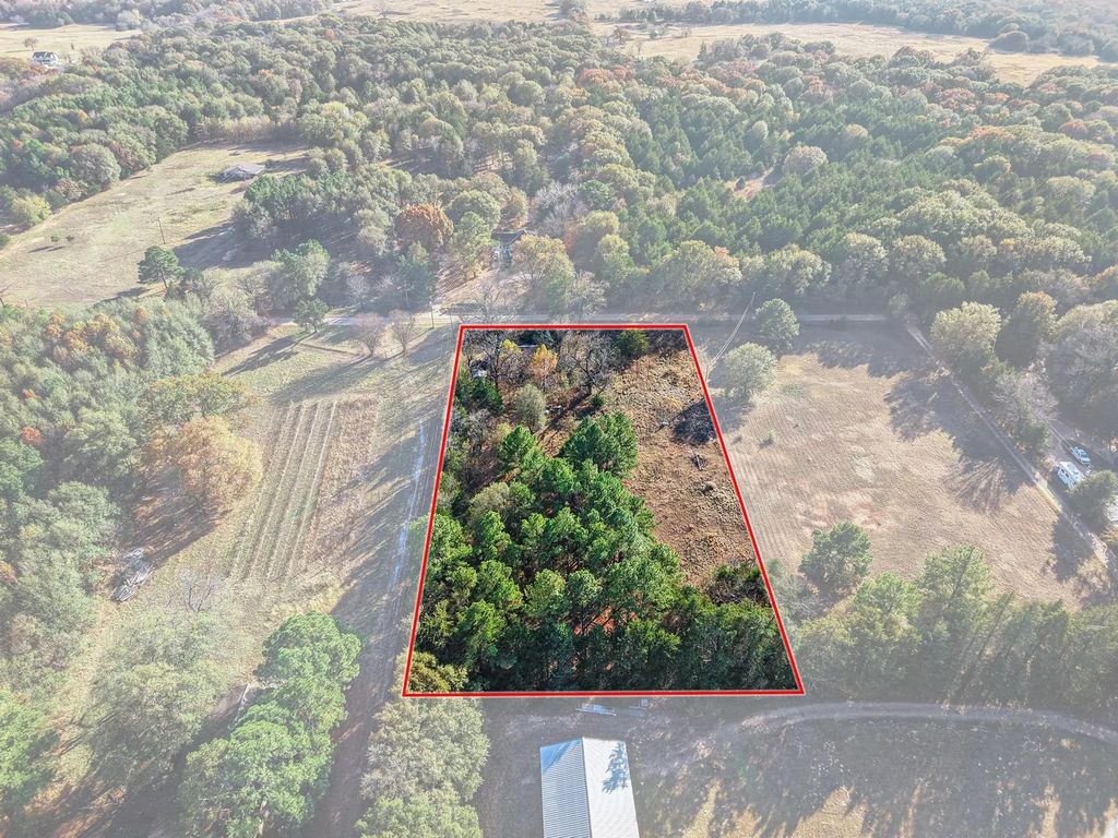 1538 County Road 2040, Ravenna
