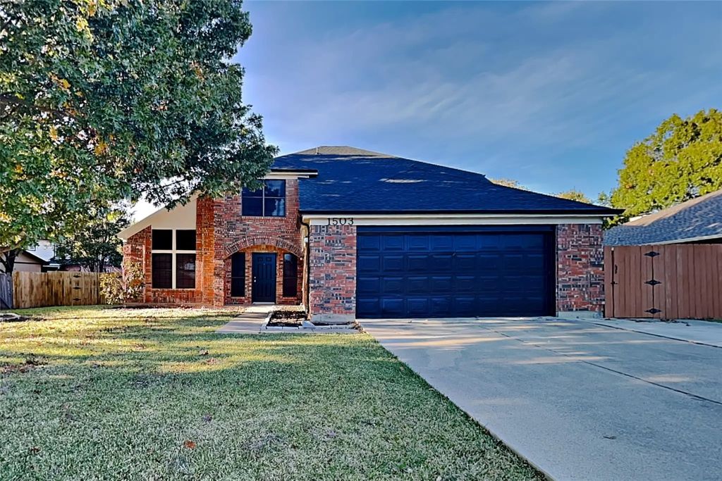 1503 Stratford Drive, Mansfield