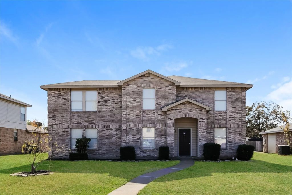 664 Lowe Drive, Cedar Hill