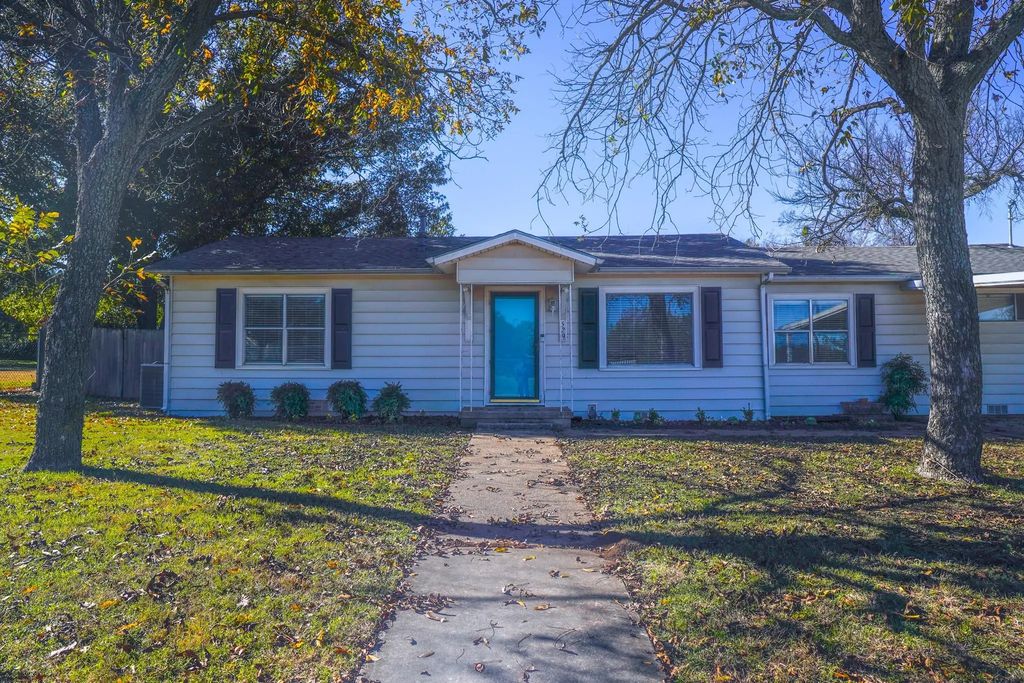 529 Stewart, Jacksboro