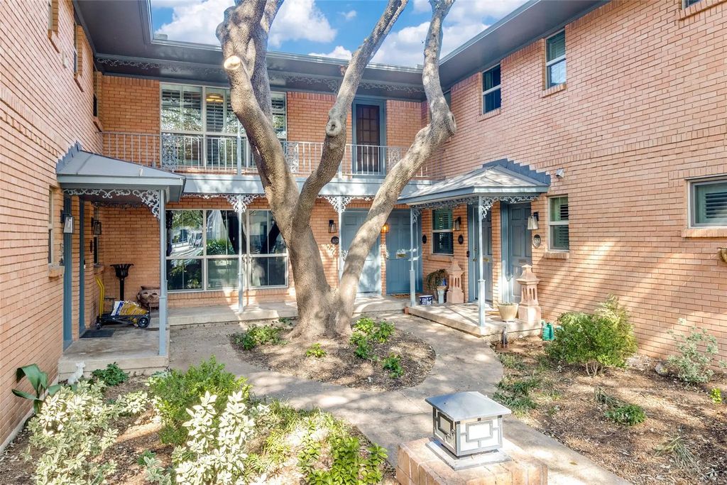 6159 Bandera Avenue, Dallas