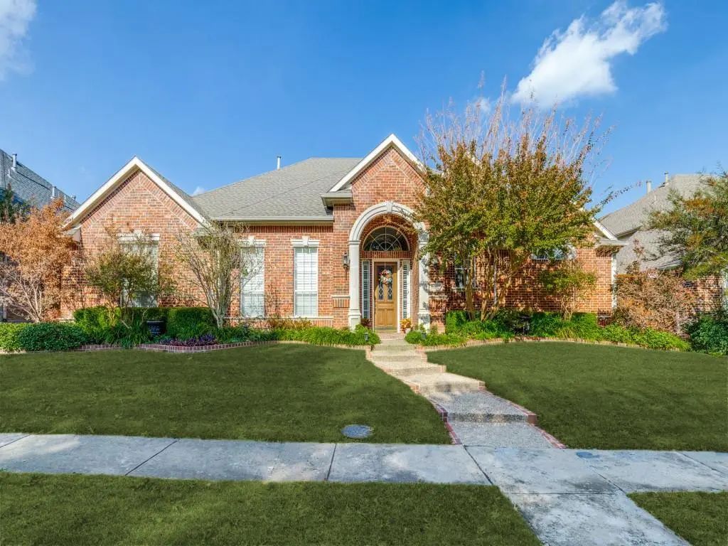 5217 Tennington Park, Dallas