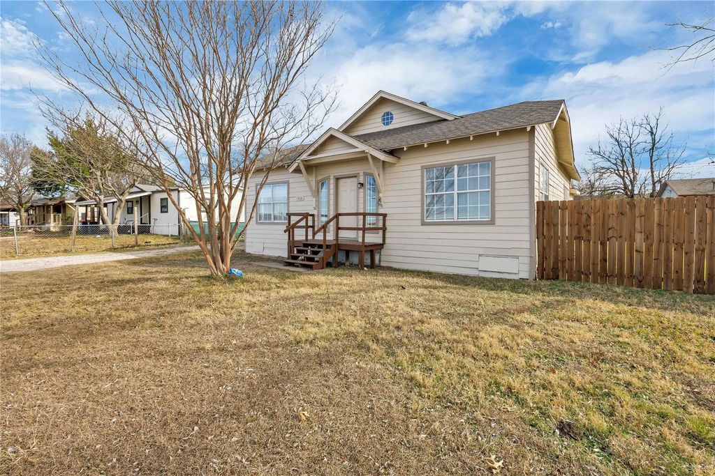 1322 N Powell Parkway, Anna