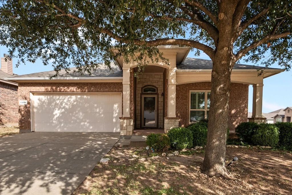 1449 Elkford Lane, Fort Worth