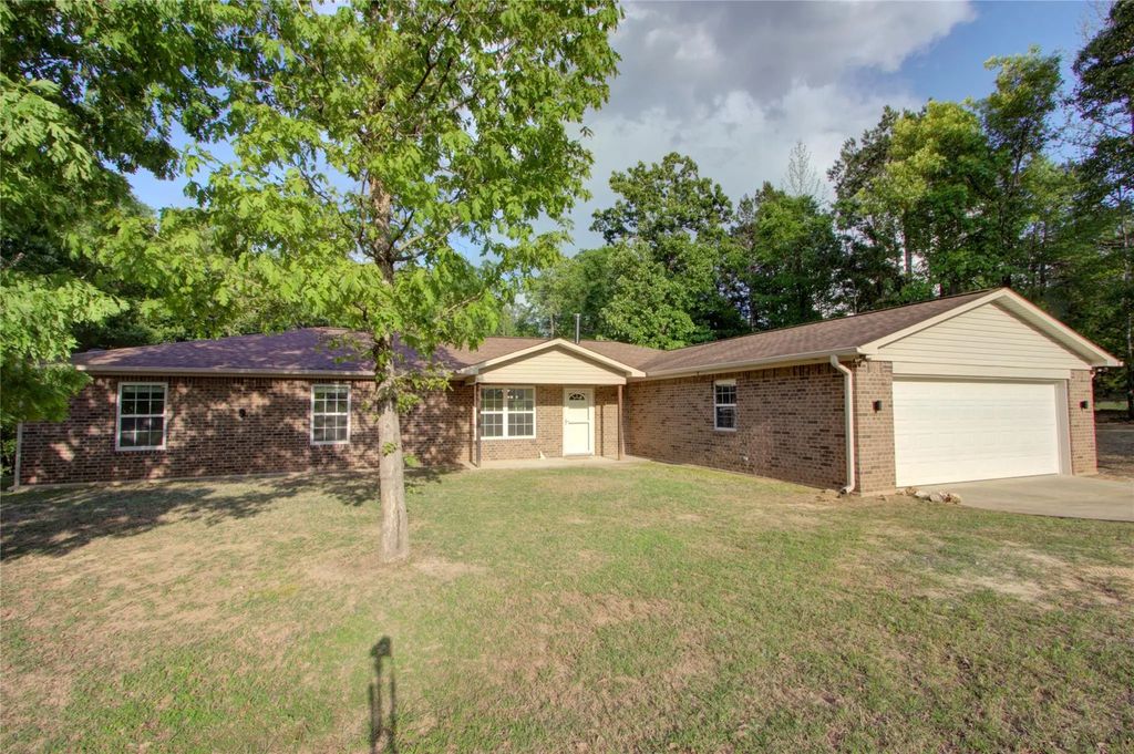 720 Tennessee Acres, Texarkana