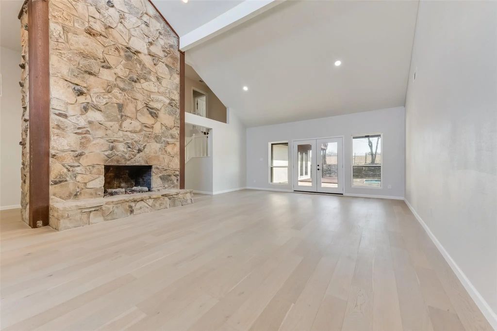 1614 Caddys Circle, Garland