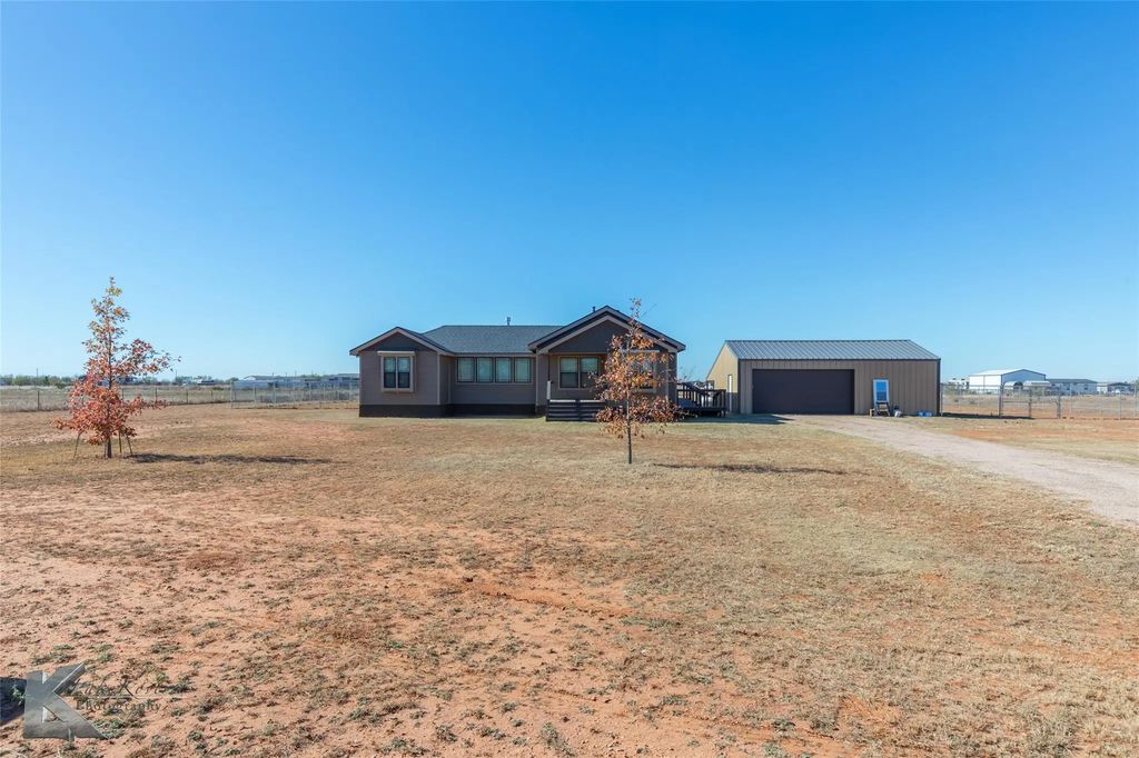 15628 County Road 511, Hawley