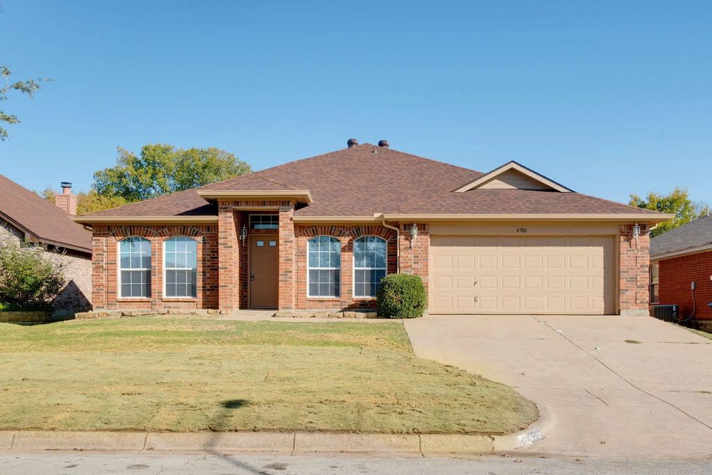 4700 Saint Thomas Place, Fort Worth