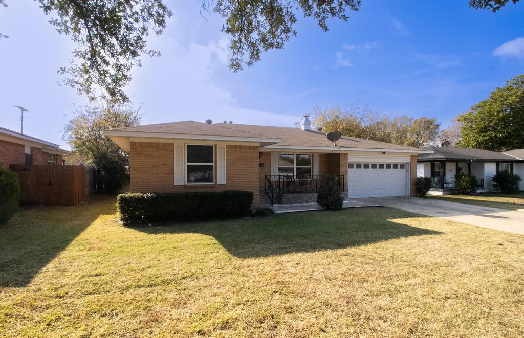 310 W Davis Street, Duncanville