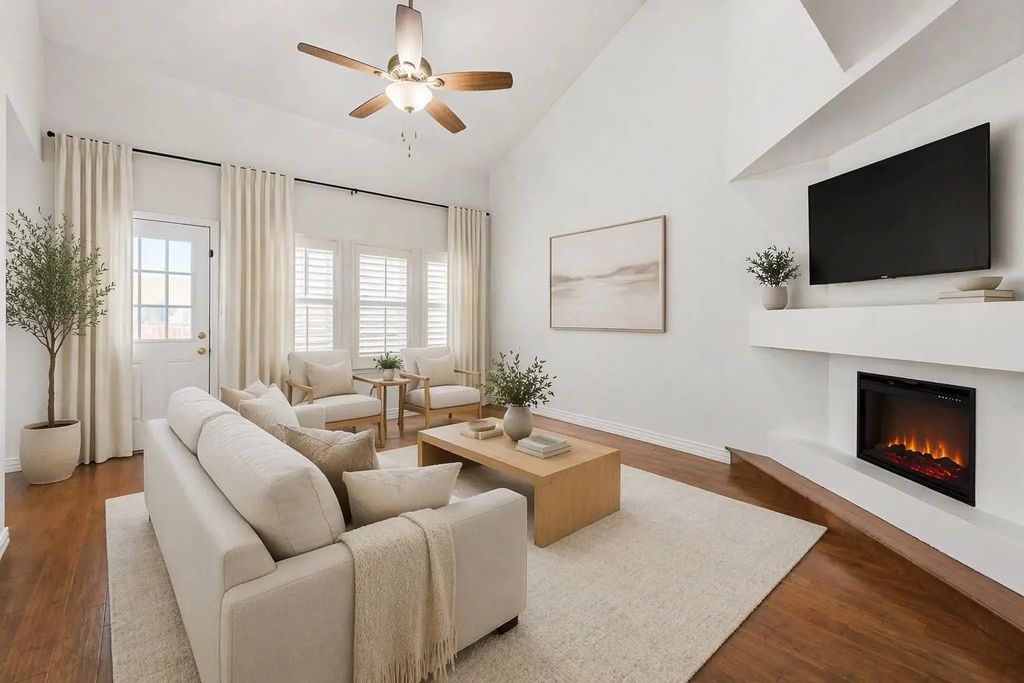 708 Creekwood Drive, Lewisville