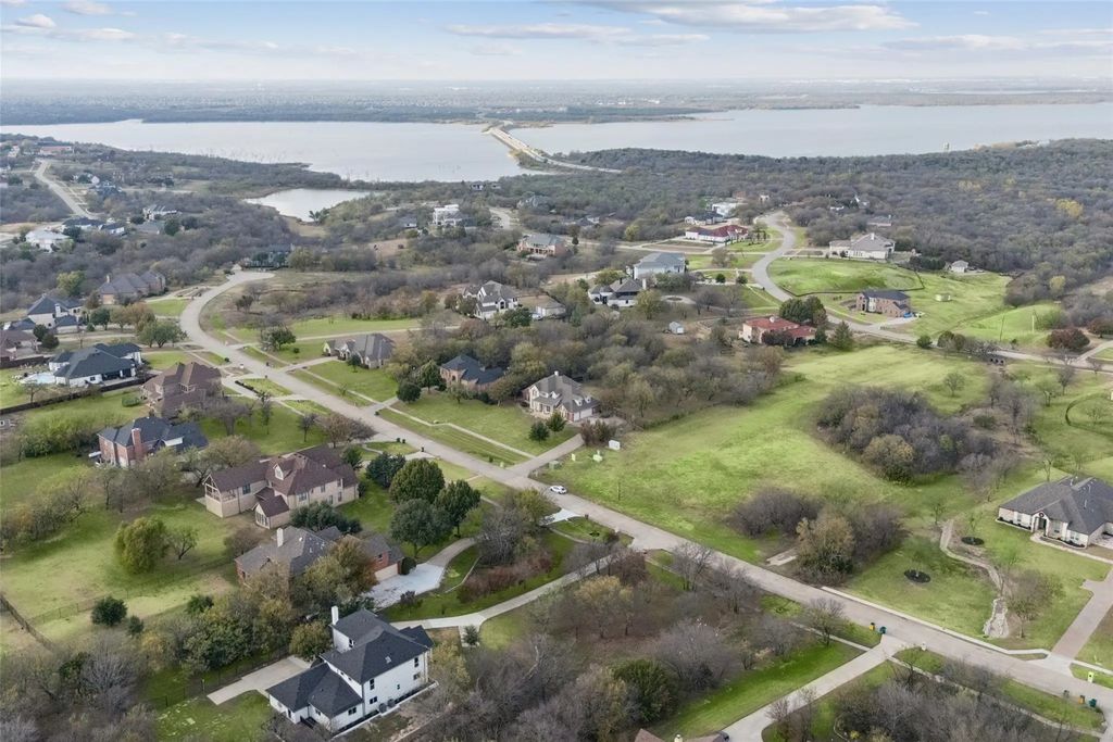 2860 Emerald Sound Drive, Cedar Hill