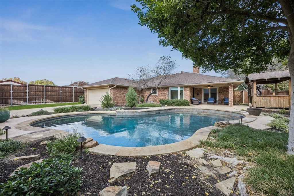 1528 Tampico Drive, Plano