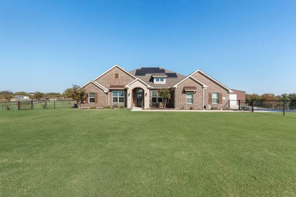 2025 Liberty Court, Weatherford