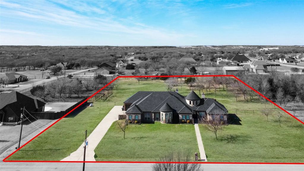 5950 Boylan Drive, Fort Worth