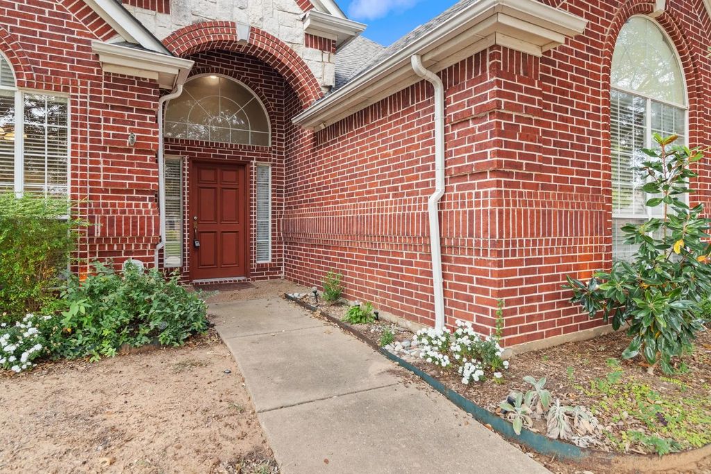 8501 Layna Court, North Richland Hills