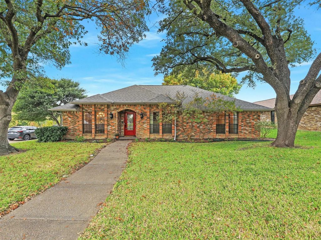 6601 Warm Breeze Lane, Dallas
