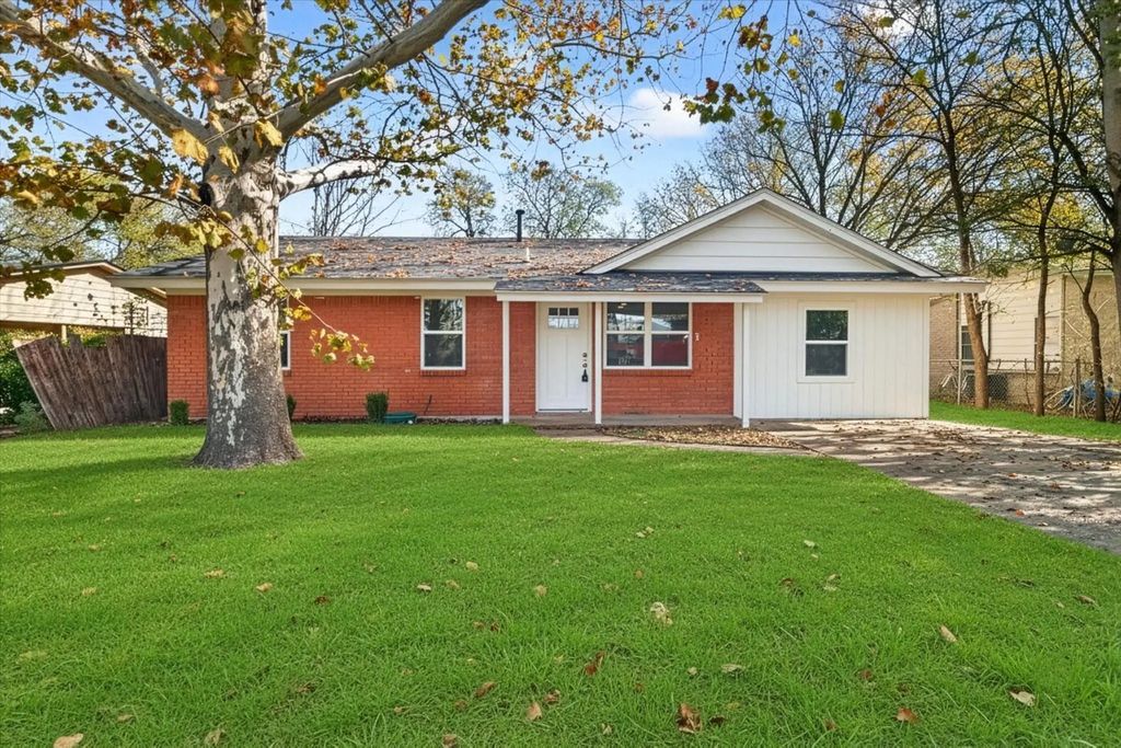 908 N 8th Street, Sanger